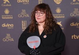 Qué pone en el abanico que llevan los nominados e invitados a los Premios Goya 2024