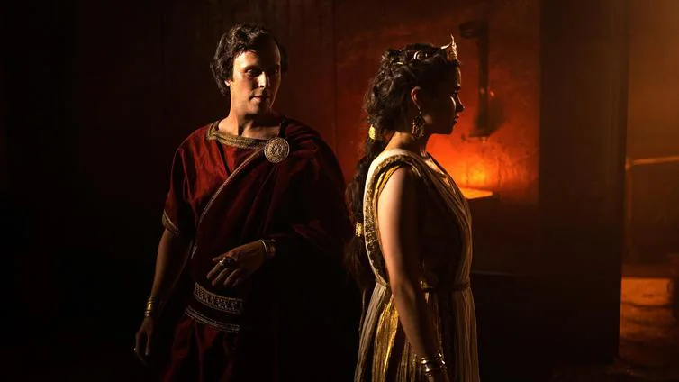 Las claves del ascenso y caída de Cleopatra, Julio César y Alejandro Magno