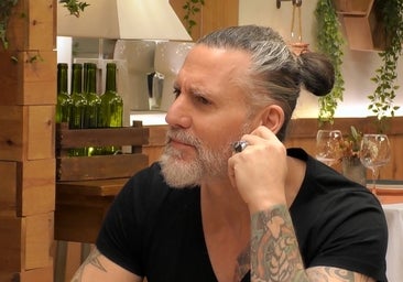 Un soltero de 'First Dates' se molesta con su cita por cuestionar sus habilidades sexuales