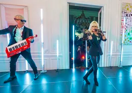 Nebulossa se suma a la celebración del triunfo de ABBA en Eurovisión en la embajada sueca en Madrid