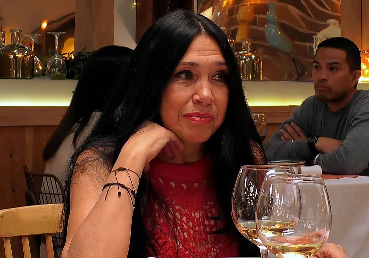 Yolanda visiblemente incómoda durante su cita