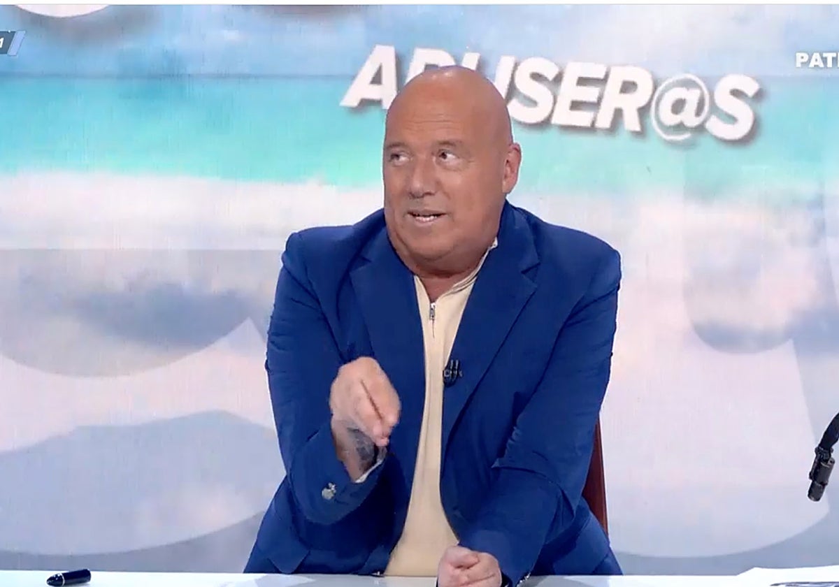 Alfonso Arús, presentador de 'Aruser@s', se ha quedado alucinado al conocer la previsión del tiempo para el verano.