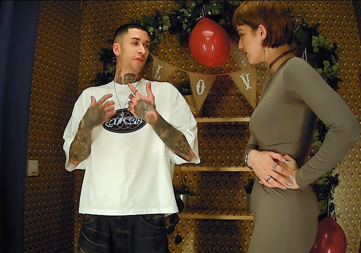 Nico y Yulia en el fotomatón del restaurante