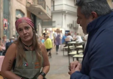 Una camarera de Benidorm revela cuánto dinero gana en sueldo y en propinas: «El turista español te da...»