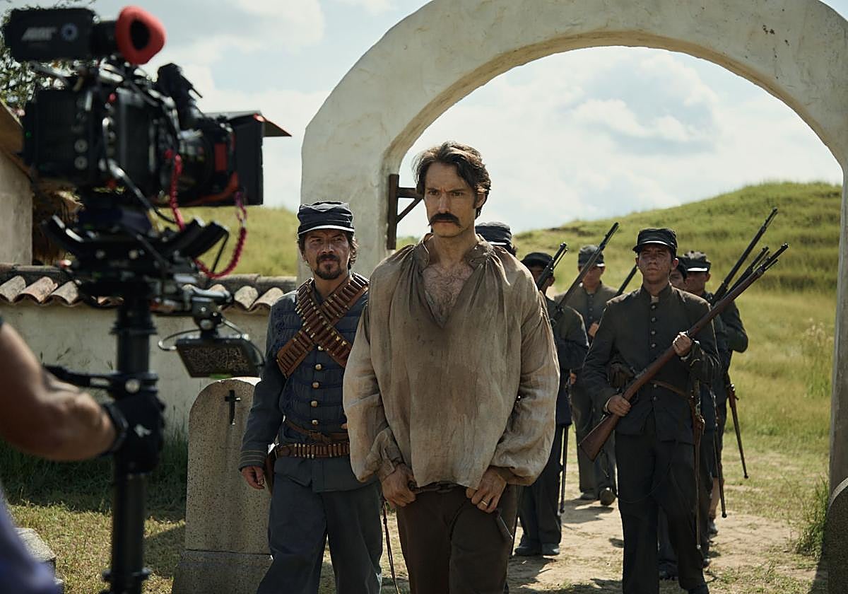 Claudio Cataño interpreta a Aureliano Buendía en la adaptación de 'Cien años de soledad'