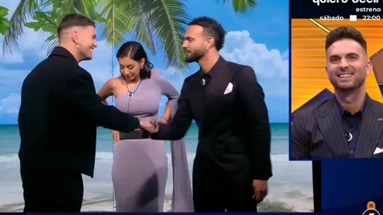 Suso, pareja de Marieta, viendo el reencuentro de su novia con Sergio y Manuel