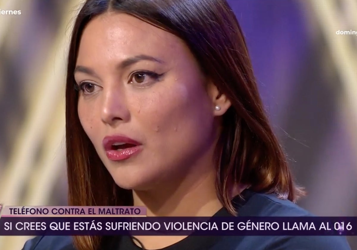 Elisa Mouliaá en el plató de 'De Viernes'