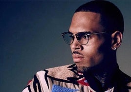 Chris Brown demanda a Warner Bros. por 500 millones de dólares por las acusaciones de agresión sexual en una docuserie