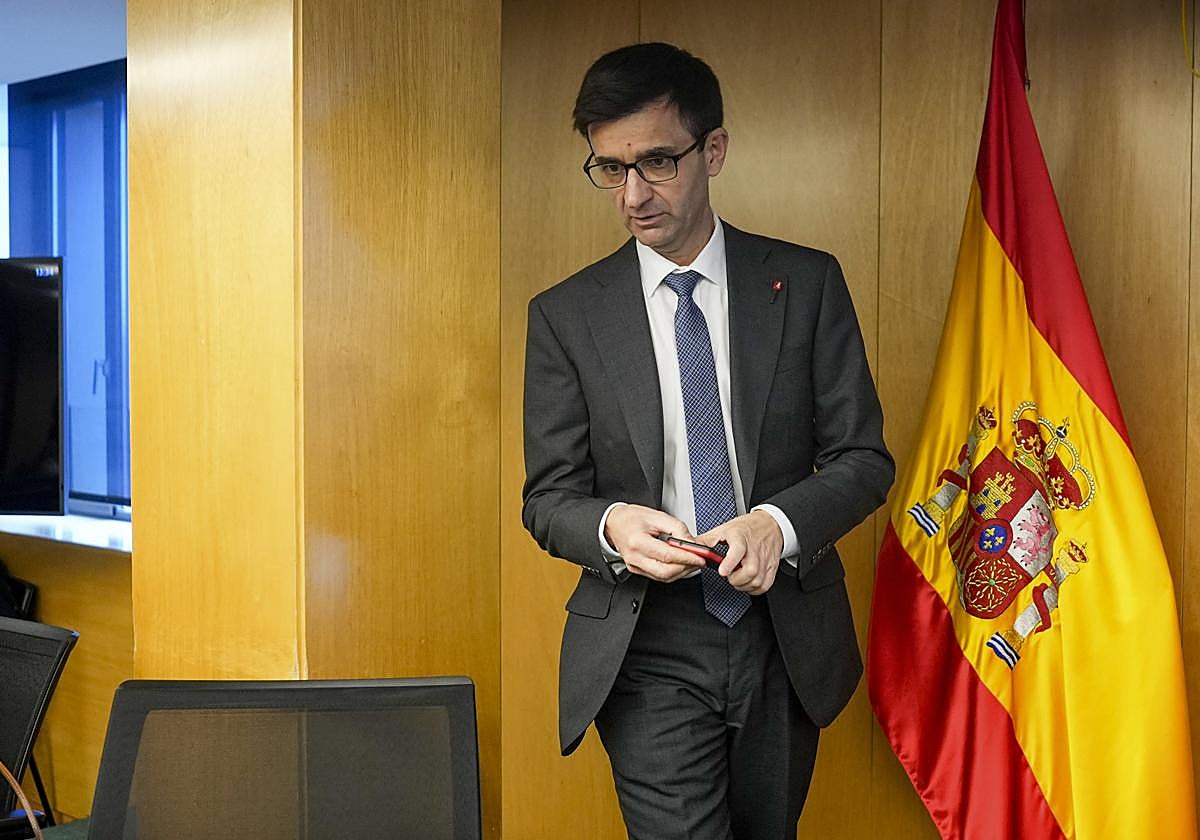 Jose Pablo López, este jueves en la comisión de control parlamentario de la Corporación