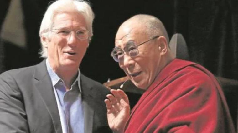 Richard Gere y el Dalai Lama, en una conferencia del líder budista