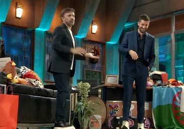 José Mota 'incomoda' a Broncano en un duelo de preguntas personales
