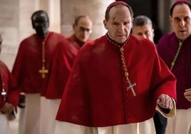 Los aciertos y el grave error histórico de 'Cónclave', la película sobre cómo funciona la elección de un nuevo Papa en el Vaticano