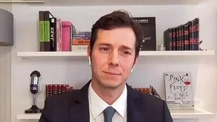 Álvaro Rojo, el hijo mayor de Ana Rosa Quintana, participó en 'TardeAR' en calidad de abogado