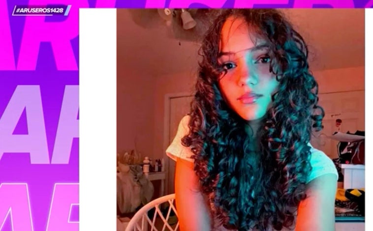 Imagen principal - 'Aruser@s' ha mostrado el rostro de la hija de 'Papuchi' y hermana de Julio Iglesias.