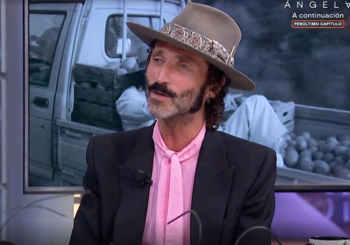 Leiva presentando su nuevo disco en 'El Hormiguero'