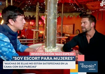 Fantasías sexuales, proposiciones y tarifas: un 'gigoló' saca a la luz los secretos de cama de la profesión