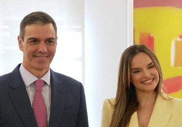 Sánchez recibe a Melody en Moncloa: «Le deseo la mejor suerte a nuestra diva»