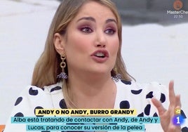 Alba Carrillo confiesa lo que le «pasa con los hombres»: «¡Se asustan y se van!»