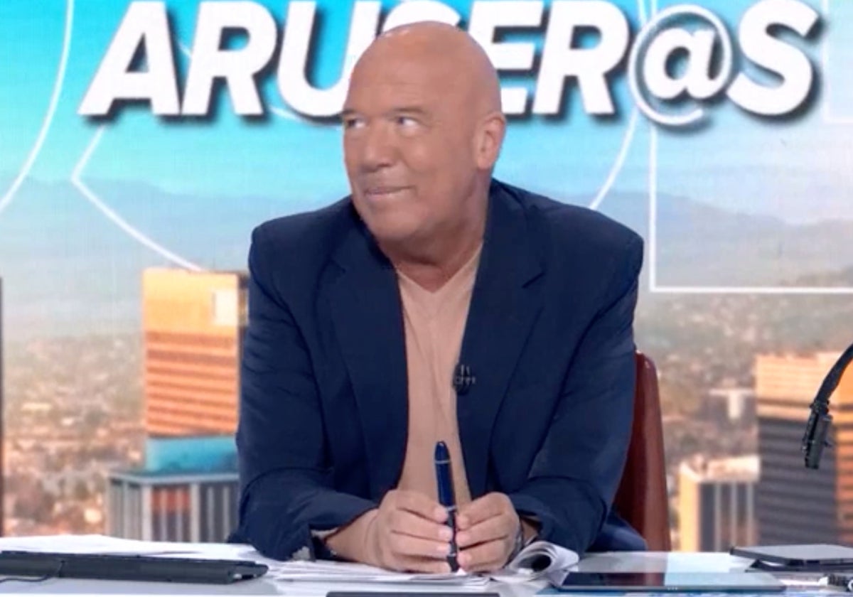 Alfonso Arús ha hecho un llamamiento a los seguidores de 'Arurser@s' para votar a Melody en la final de Eurovisión