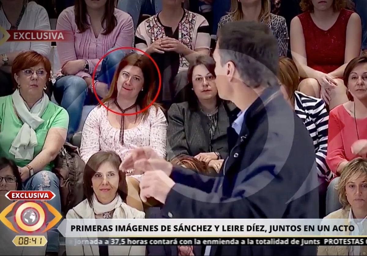 'La mirada crítica' ha 'pillado' a Pedro Sánchez junto a Leire Díez.
