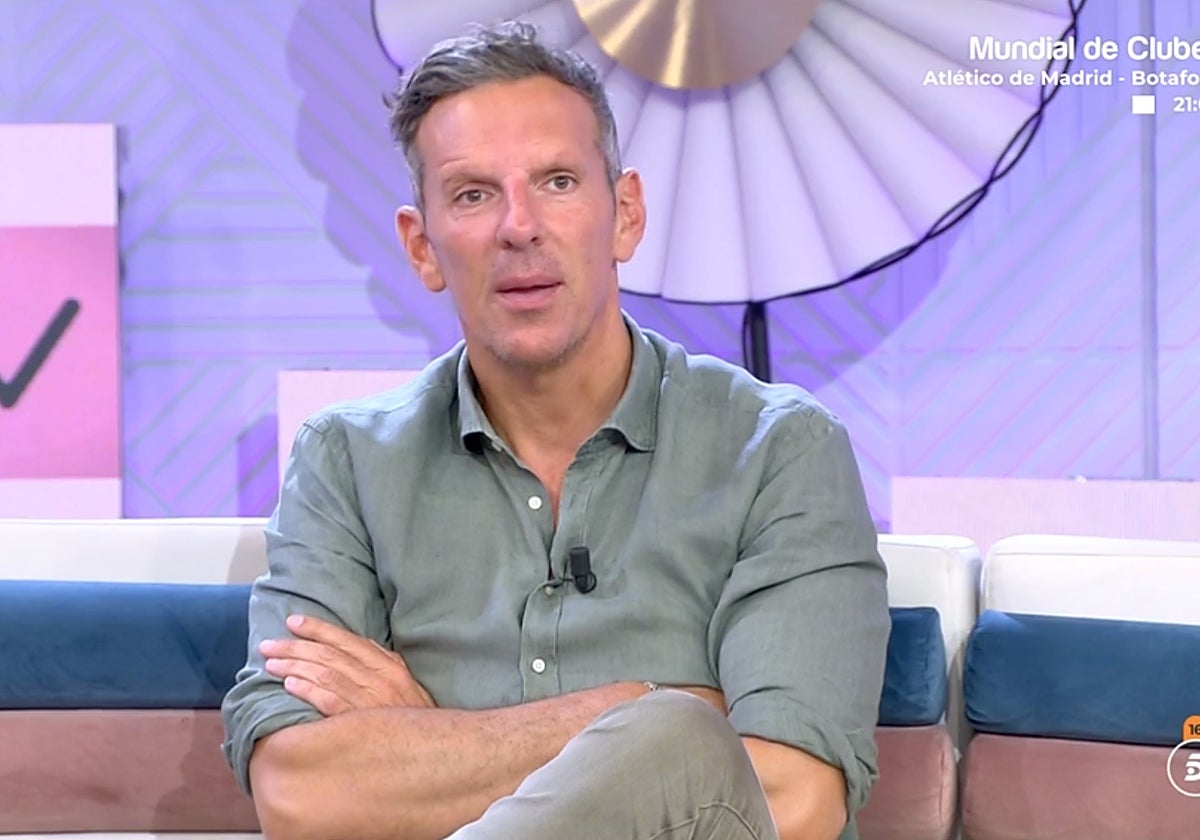 Joaquín Prat ha aprovechado la felicitación a Isa Pantoja por su maternidad para lanzarle un dardo envenenado.