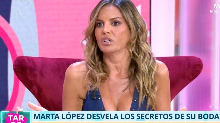 El 'drama' que ha marcado la boda de Marta López: «La comida era escasa y el sitio parecía una nave industrial»