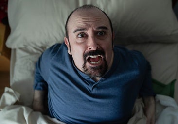 Si te gusta 'Aquí no hay quien viva' o 'La que se avecina', atento: Netflix estrena hoy una serie de sus creadores protagonizada por Carlos Areces