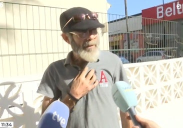 Un hombre agresivo y exhibicionista amenaza a una reportera: «¿Te enseño la pistola que llevo aquí?»