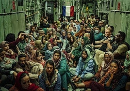 Crítica de '13 días, 13 noches' (***): El monstruo talibán y la ratonera de Kabul