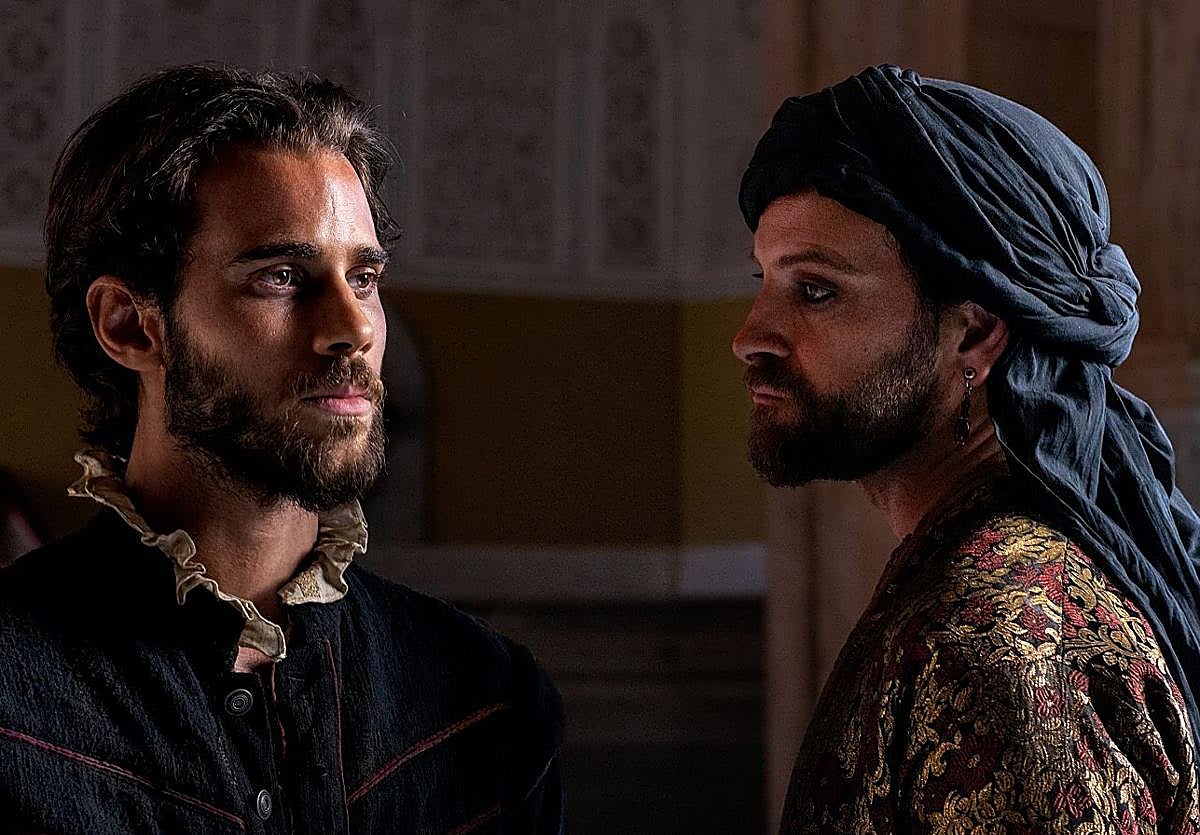 Julio Peña y Alessandro Borghi en la película 'El cautivo'