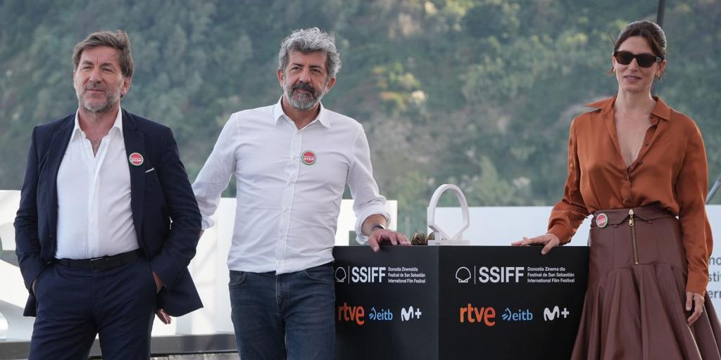 Alberto Rodríguez busca la Concha de Oro con dos tristes tigres