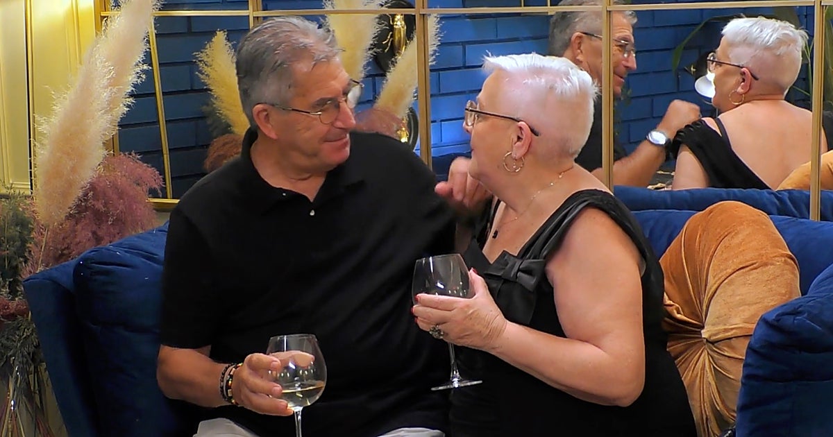 Un soltero de 'First Dates' escandaliza al equipo por hacer lo nunca visto: «Igual tenemos que utilizar los rociadores de agua del techo»