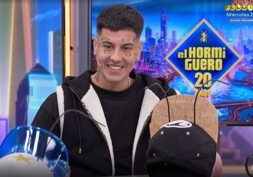 Duki cuenta todos los detalles sobre cómo empezó su historia de amor con Emilia Mernes: «No quería pasar esa línea»