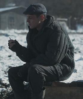 Imagen secundaria 2 - Escenas de la película, con la dureza del barro, la nieve y los pesares de un gulag bajo la mirada de Stalin