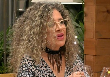 Un soltero falangista cabrea a su cita por hablar del feminismo en unos controvertidos términos: «Machista no, lo siguiente»