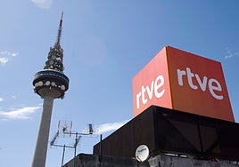 ¿Vuelven los viernes negros a TVE?: el Consejo de Informativos se enfrenta a la dirección por la polémica encuesta