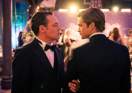 Imagen secundaria 1 - Algunas escenas de la segunda temporada de 'Maxton Hall'