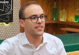 Un ex seminarista busca el amor en 'First Dates' tras abandonar los estudios para ser cura: «Me gustan latinos y árabes»