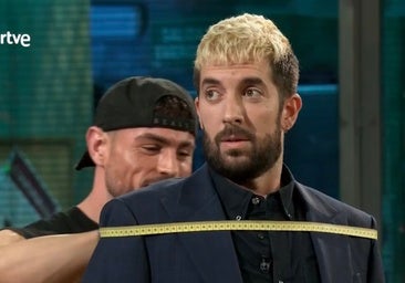 Un culturista analiza el cuerpo de David Broncano en 'La Revuelta': «Te falta de todo un poco, no solo de pecho»