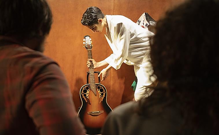 Imagen principal - Alba y sus tías en imágenes del documental 'Flores para Antonio'
