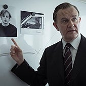 Hugh Boneville, en una escena de la serie 'The Gold'