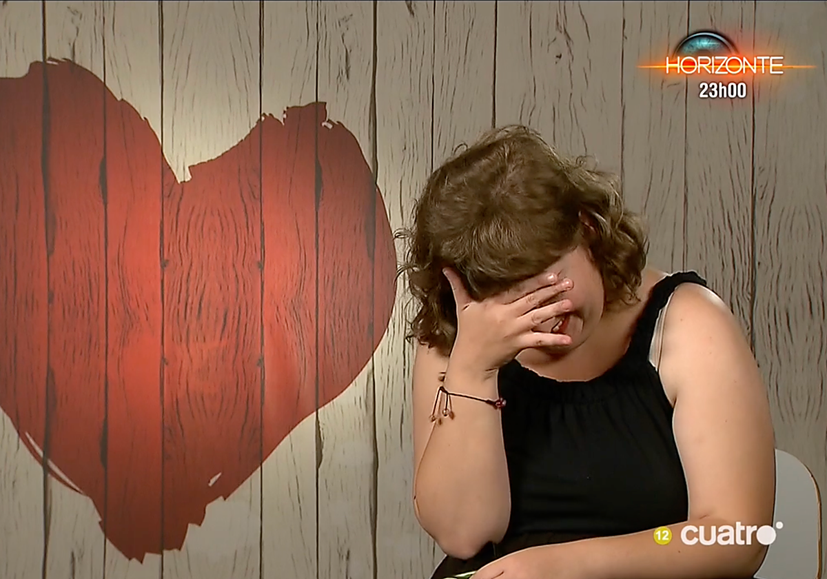 Olivia durante la cita con Tomás en 'First Dates'