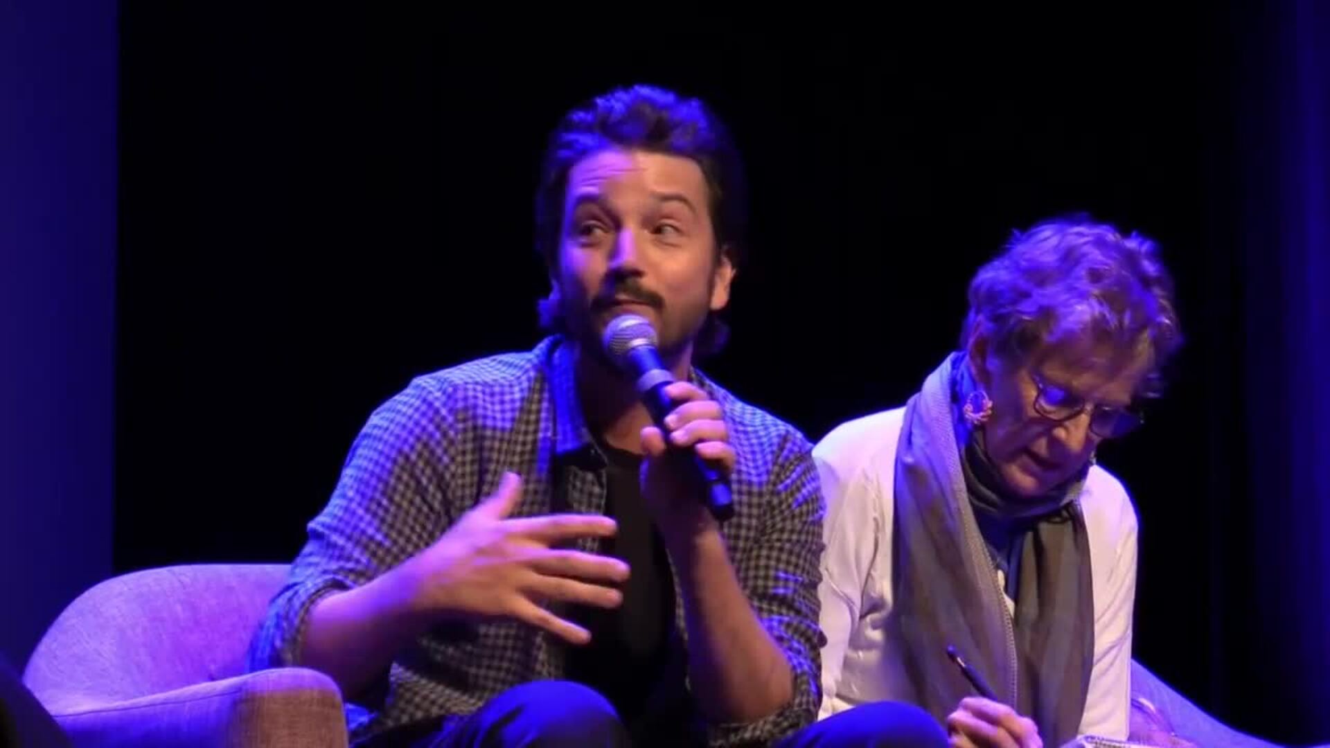 Diego Luna: &quot;Es responsabilidad de todos proteger el periodismo en México&quot;