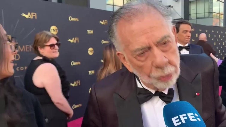 Coppola honra y reune a "la familia" para recibir el 50 premio AFI a la Trayectoria