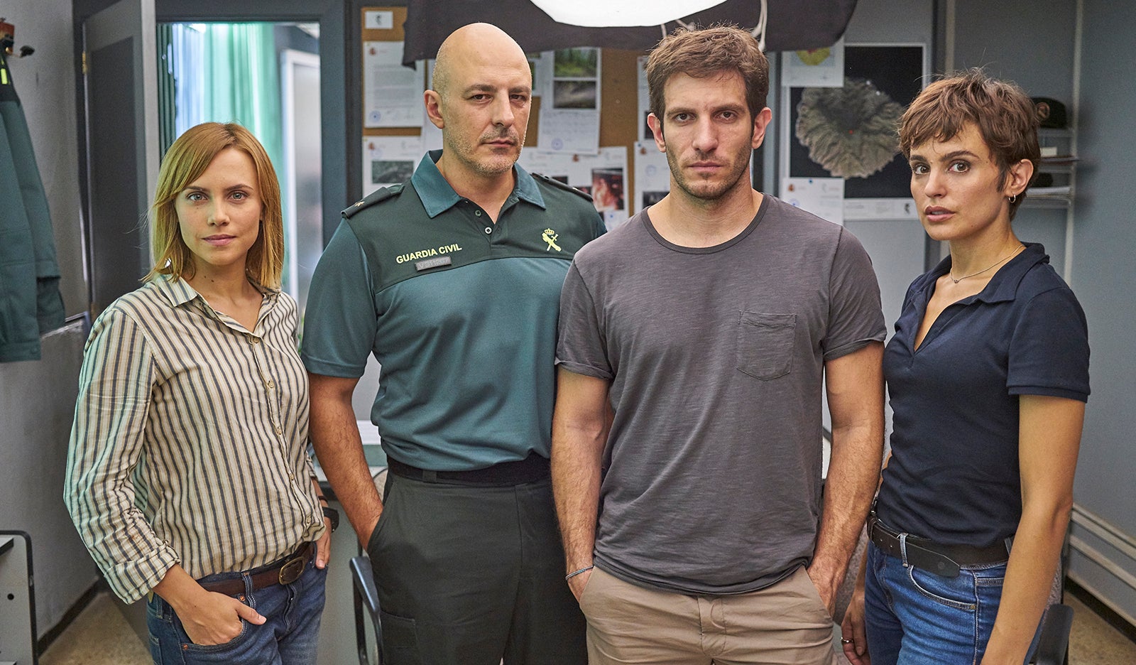 Aura Garrido, Roberto Álamo, Quim Gutiérrez y Verónica Echegui en el rodaje de 'La niebla y la doncella'