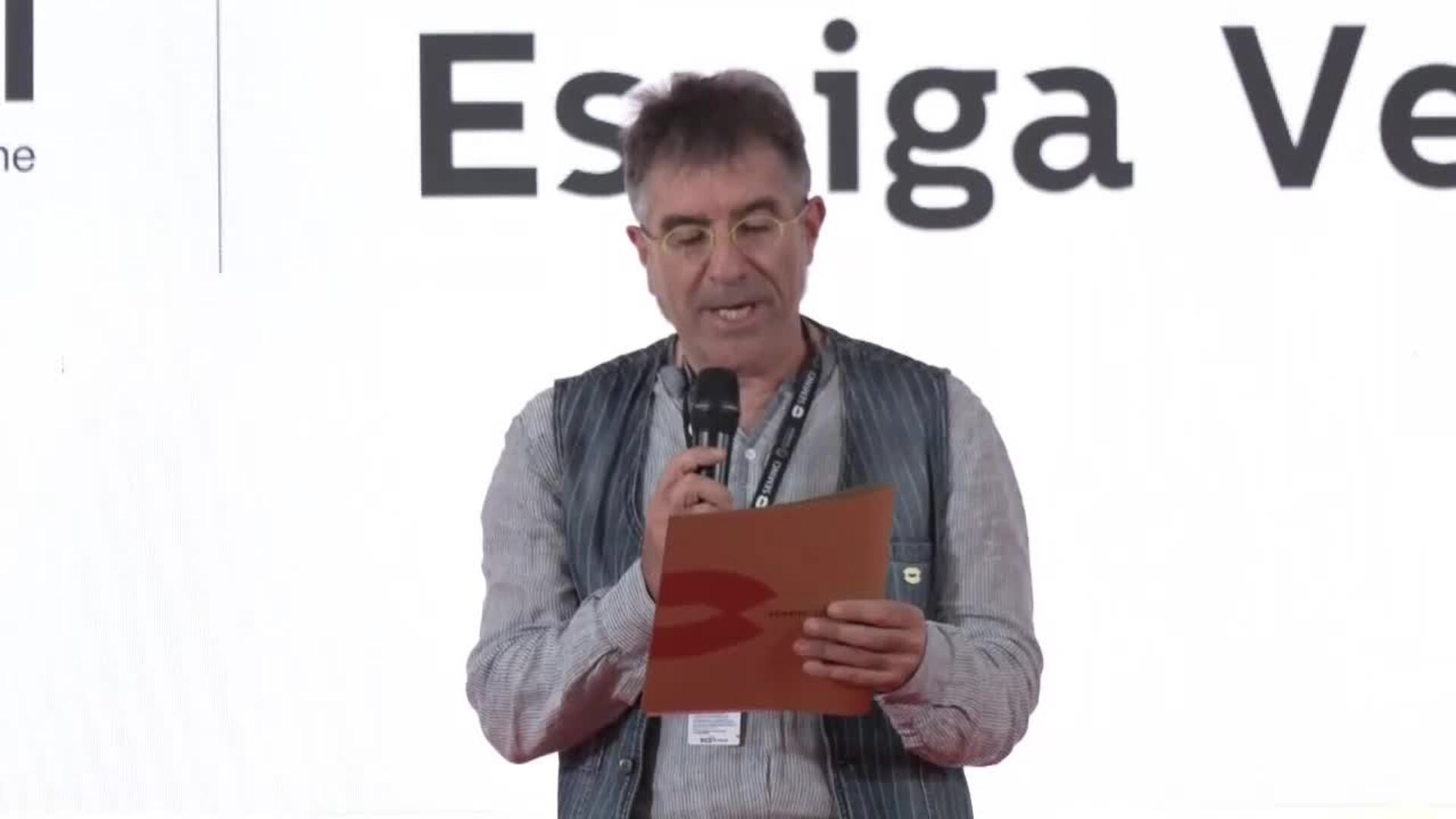&#039;Magallanes&#039; y &#039;The Mastermind&#039; ganan la Espiga de Oro de la 70 Seminci