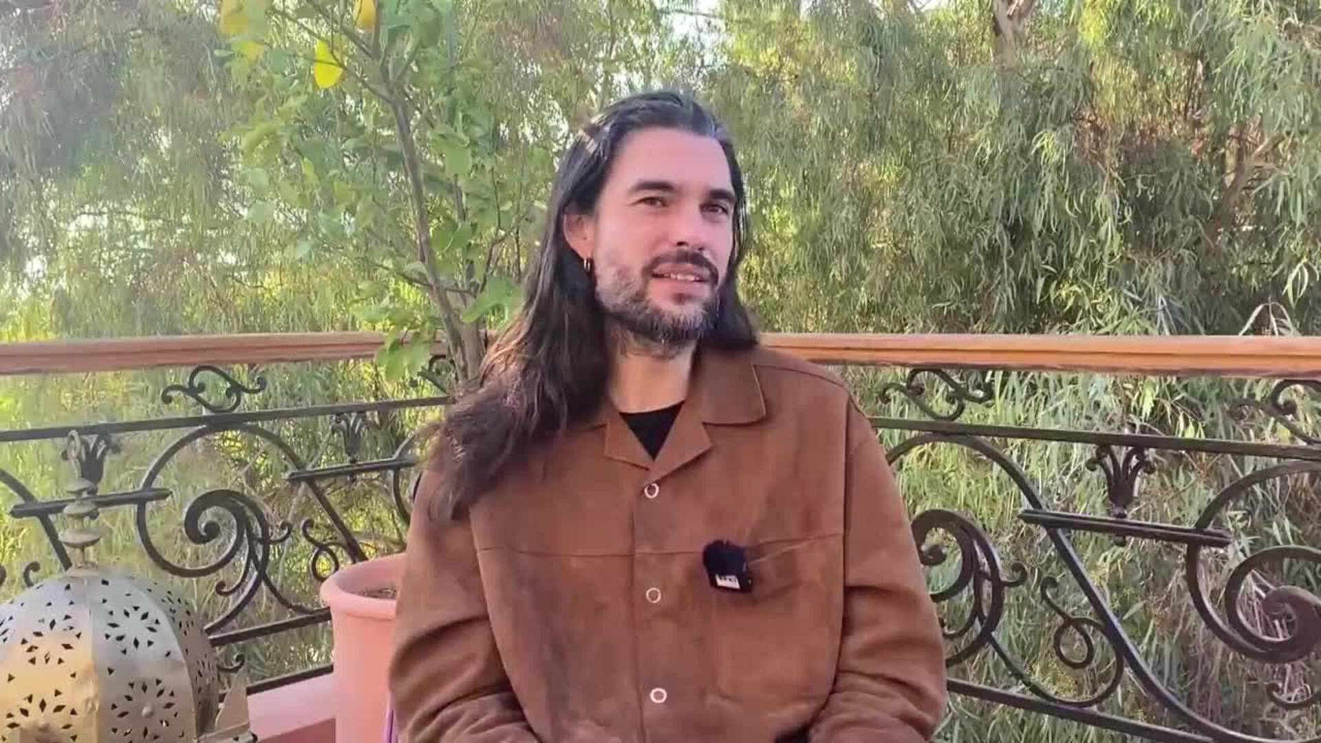 Oliver Laxe sostiene que una película como &quot;Sirat&quot; no podría ser resultado de un algoritmo