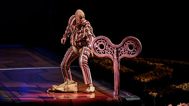 El Circo del Sol trae a Sevilla la luz de su último espectáculo, «para no ponerse triste nunca más»