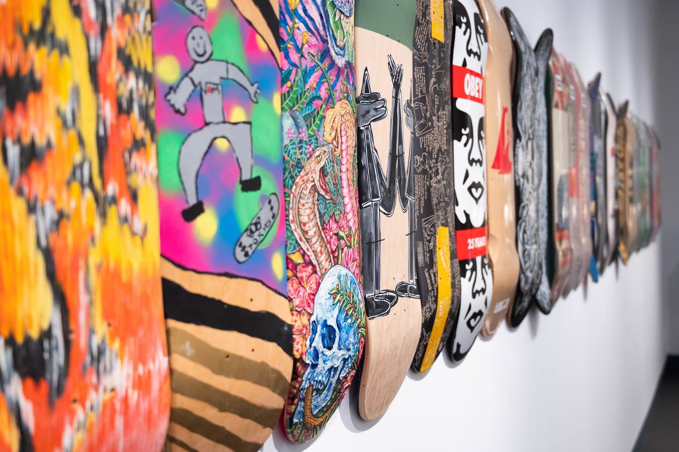 Piezas de las nuevas exposiciones del Centro Fundación Unicaja de Sevilla