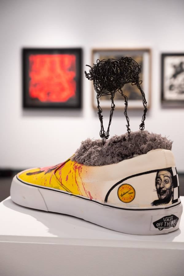 Piezas de las nuevas exposiciones del Centro Fundación Unicaja de Sevilla